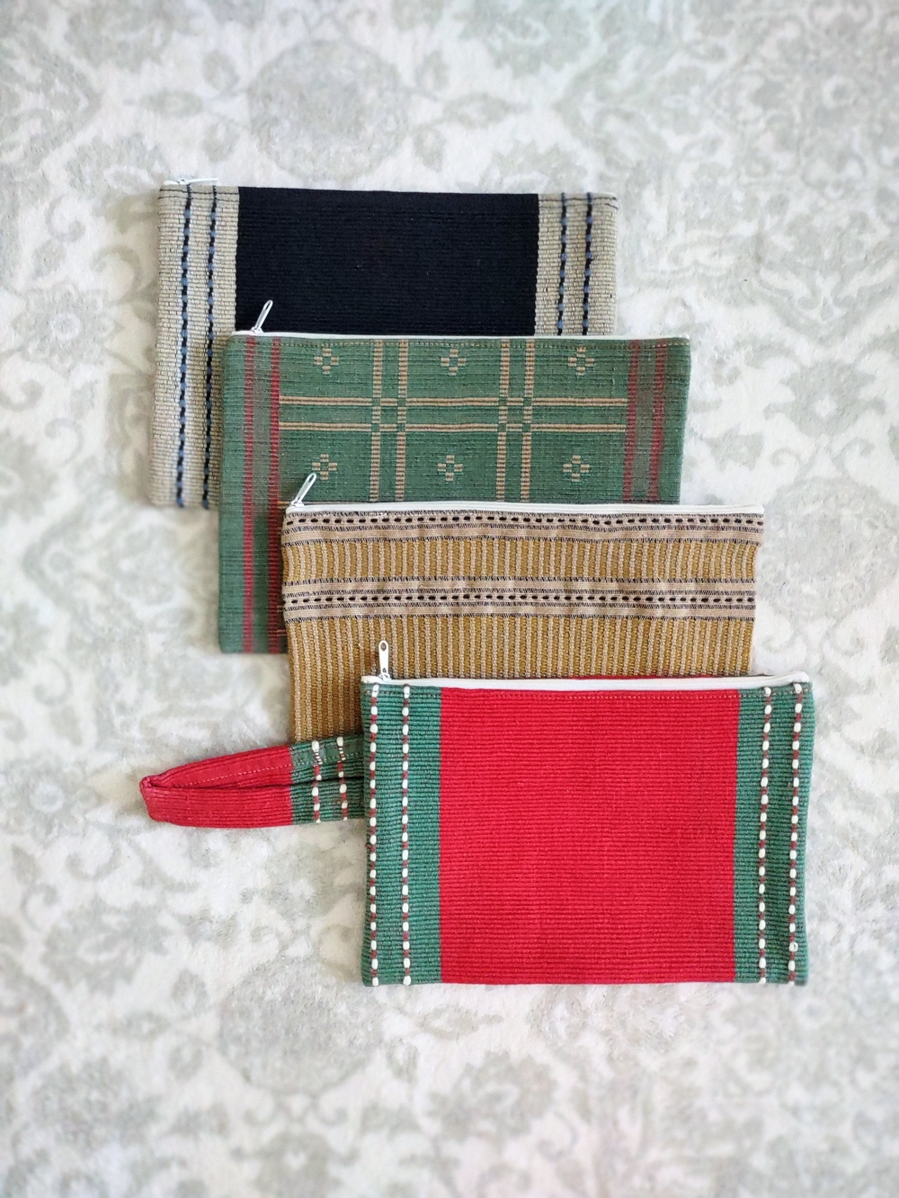 4 Pcs Vintage Handmade Woven Zippered Pouches